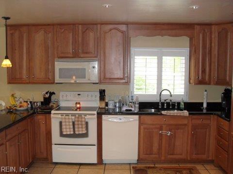 106 Lakeview Drive Yorktown VA 23692