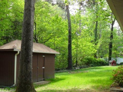 106 Lakeview Drive Yorktown VA 23692