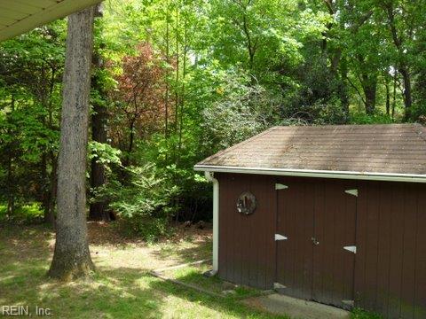 106 Lakeview Drive Yorktown VA 23692