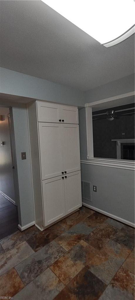 5 Hadley Place Newport News VA 23608
