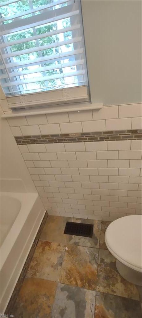 5 Hadley Place Newport News VA 23608