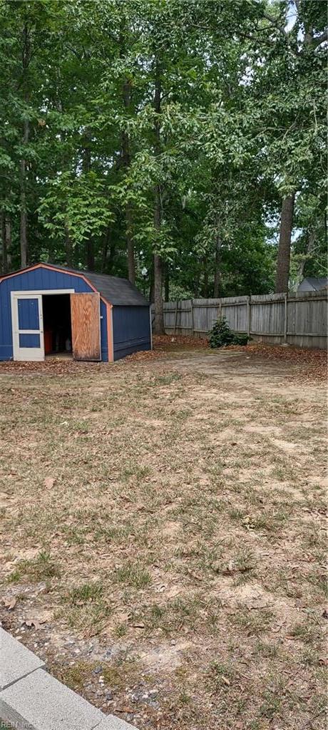 5 Hadley Place Newport News VA 23608