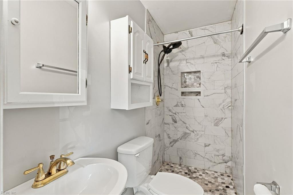 508 Spinnaker Road Newport News VA 23602