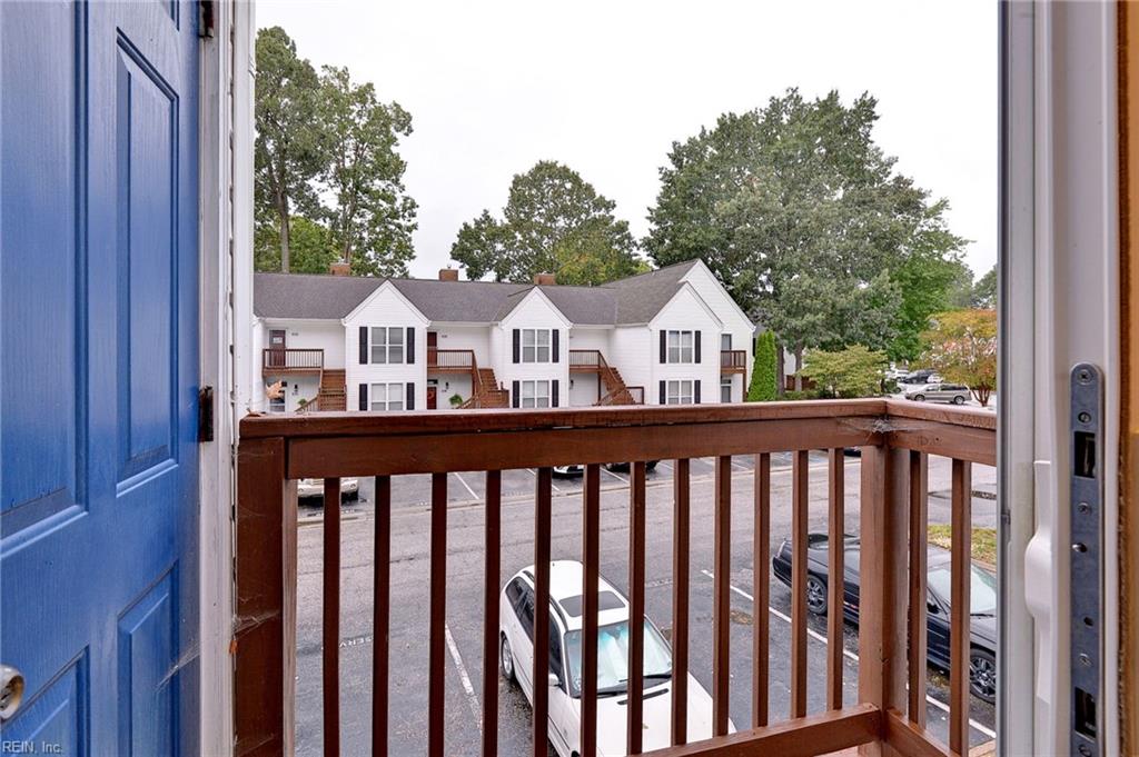 526 Ironwood Drive Yorktown VA 23693