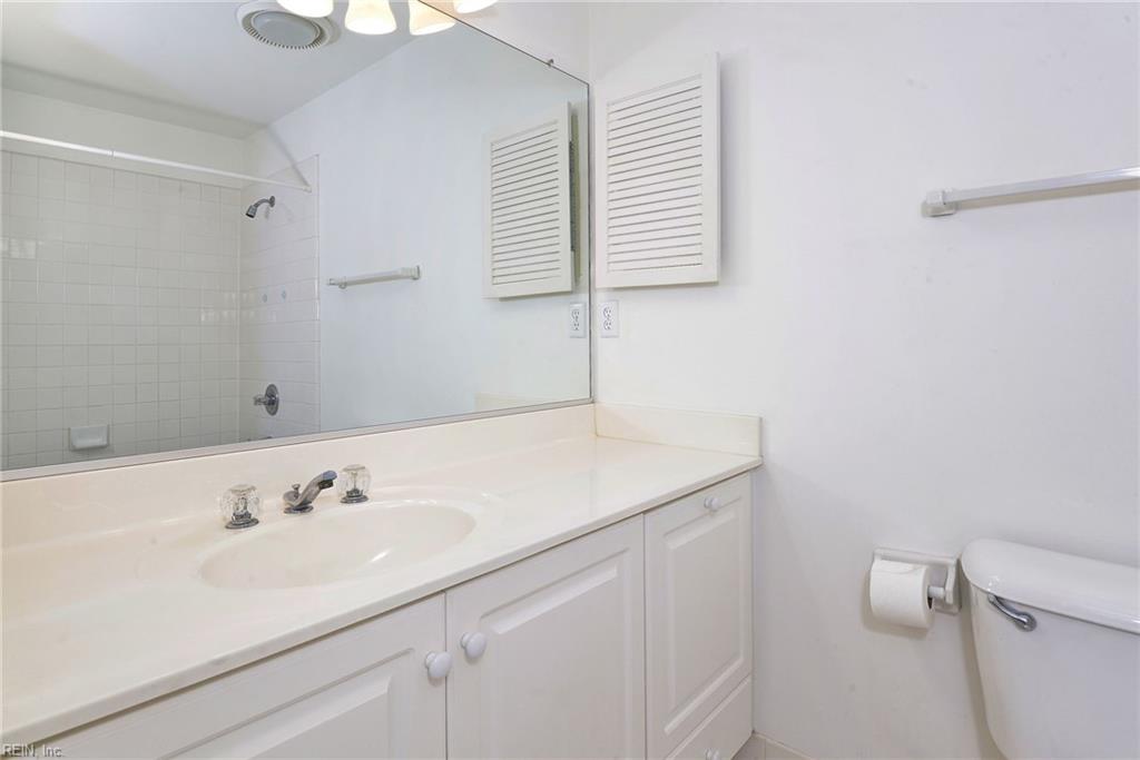 526 Ironwood Drive Yorktown VA 23693