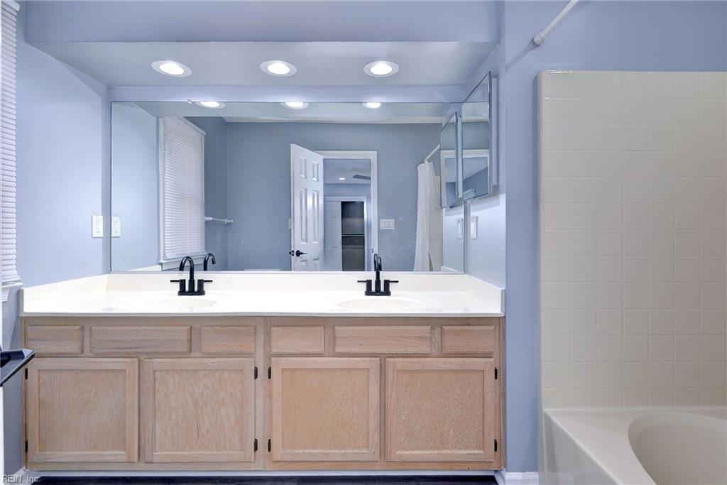 1596 Willow Cove Newport News VA 23602