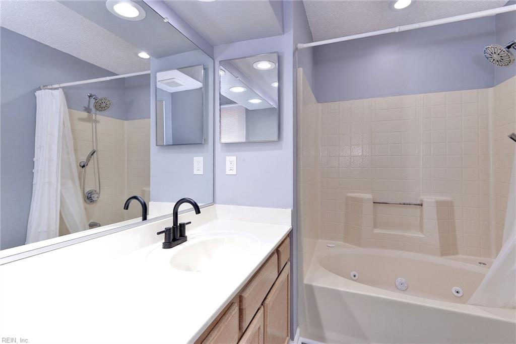1596 Willow Cove Newport News VA 23602