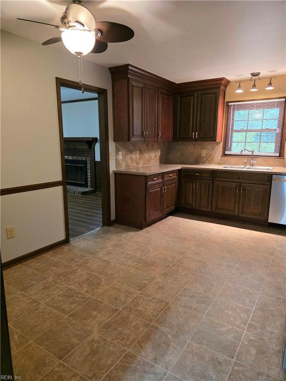 409 Rosewood Lane Yorktown VA 23692