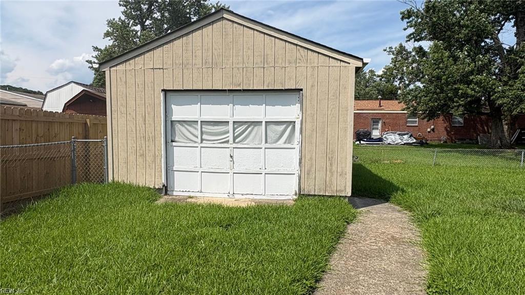 713 Willow Drive Newport News VA 23605