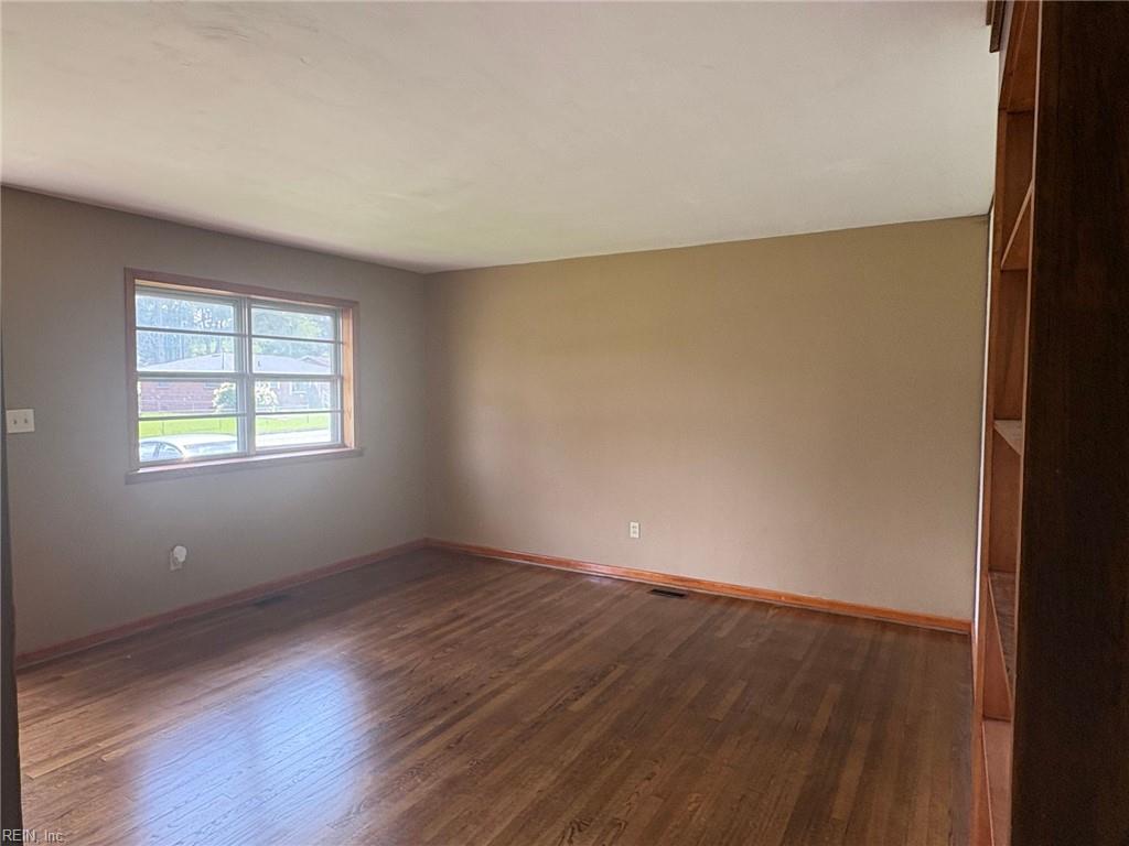 713 Willow Drive Newport News VA 23605