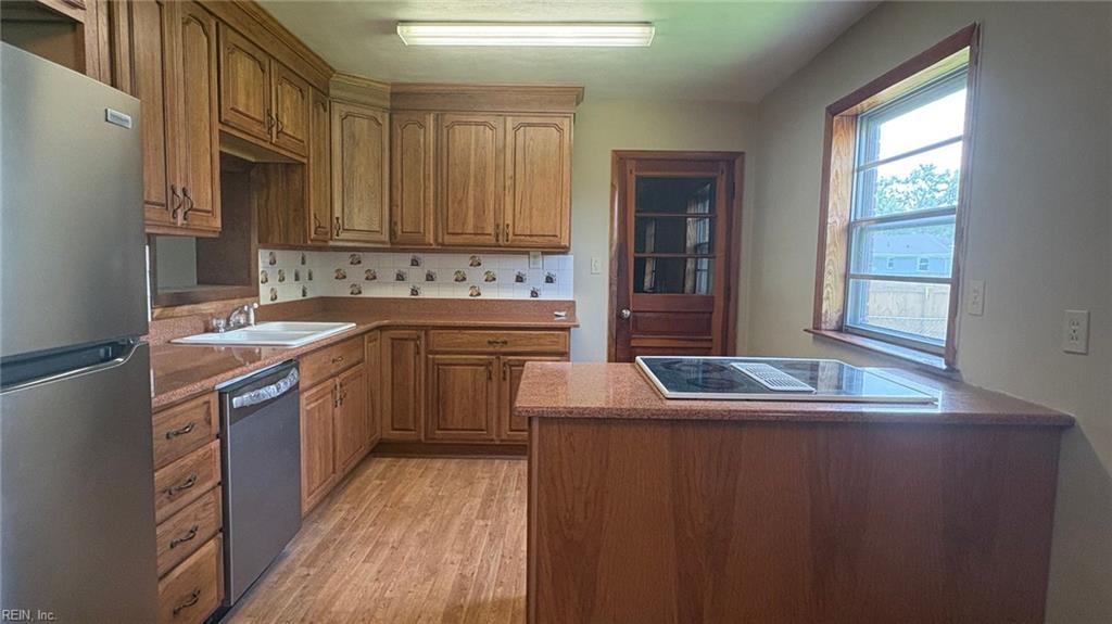 713 Willow Drive Newport News VA 23605