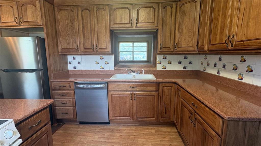 713 Willow Drive Newport News VA 23605