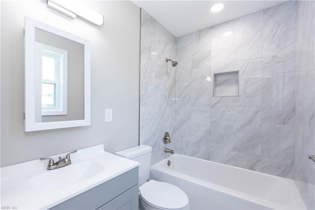 724 Lucas Creek Road Newport News VA 23602