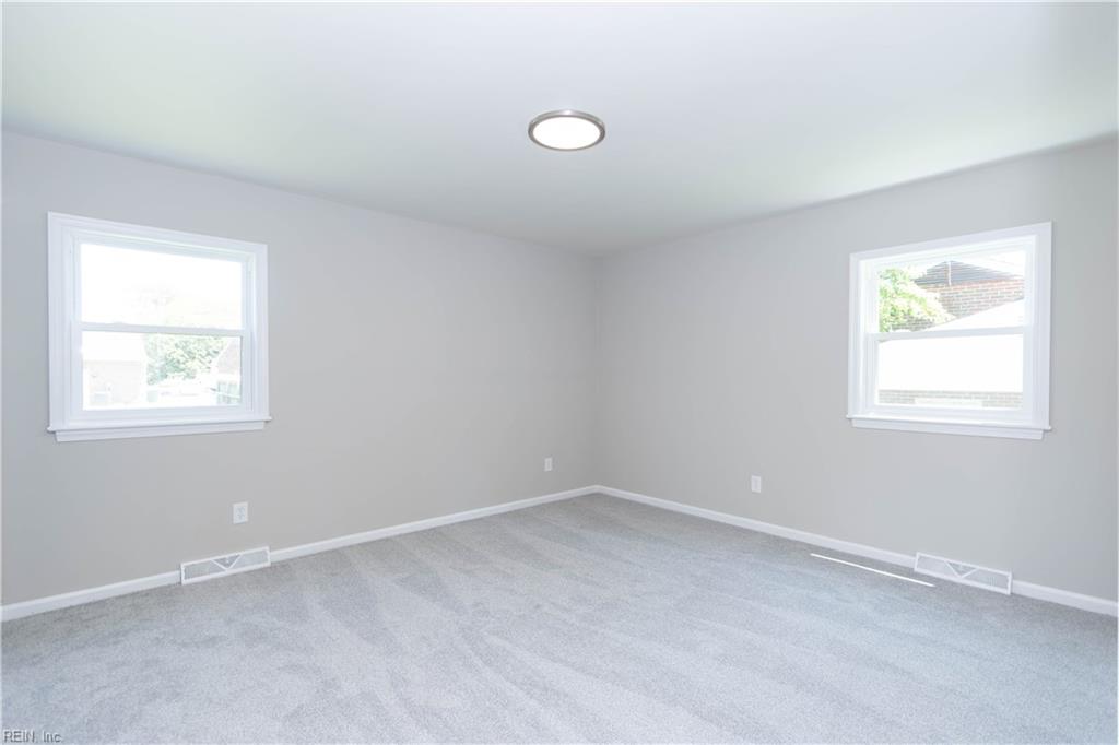724 Lucas Creek Road Newport News VA 23602