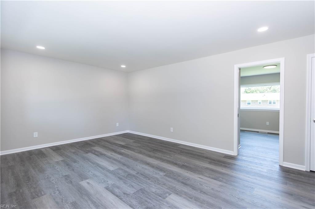 724 Lucas Creek Road Newport News VA 23602