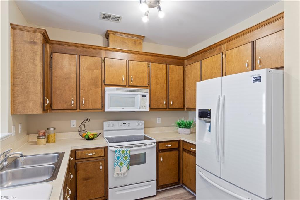 1915 Algonquin Trail Williamsburg VA 23185