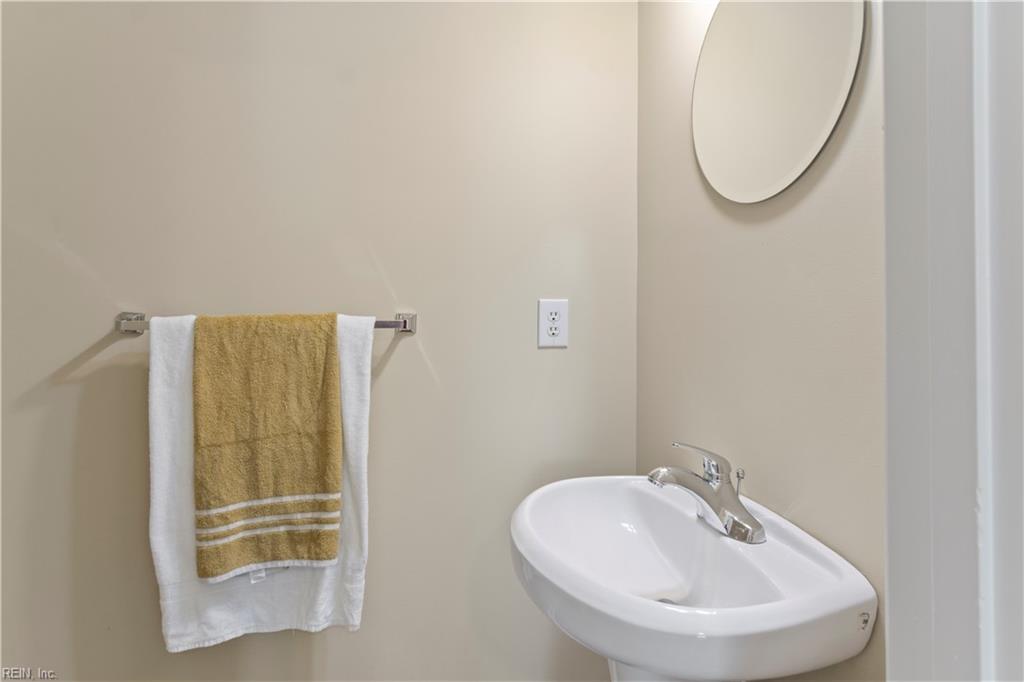 1915 Algonquin Trail Williamsburg VA 23185