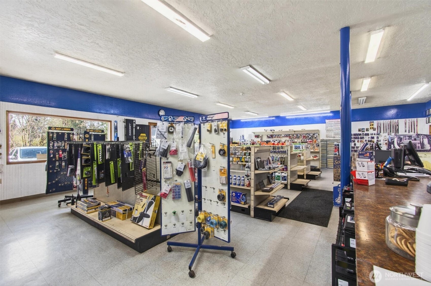 305 E State Route 4 Cathlamet WA 98612