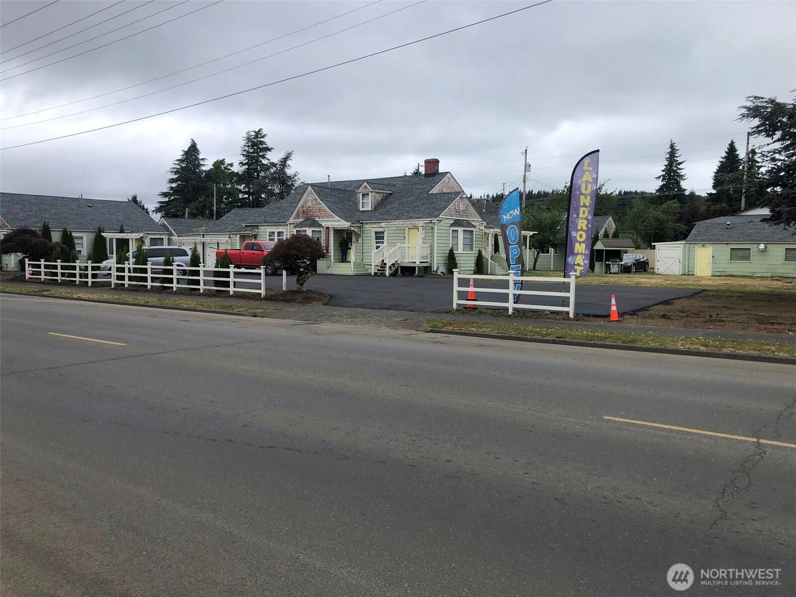 208 E Main Street Elma WA 98541
