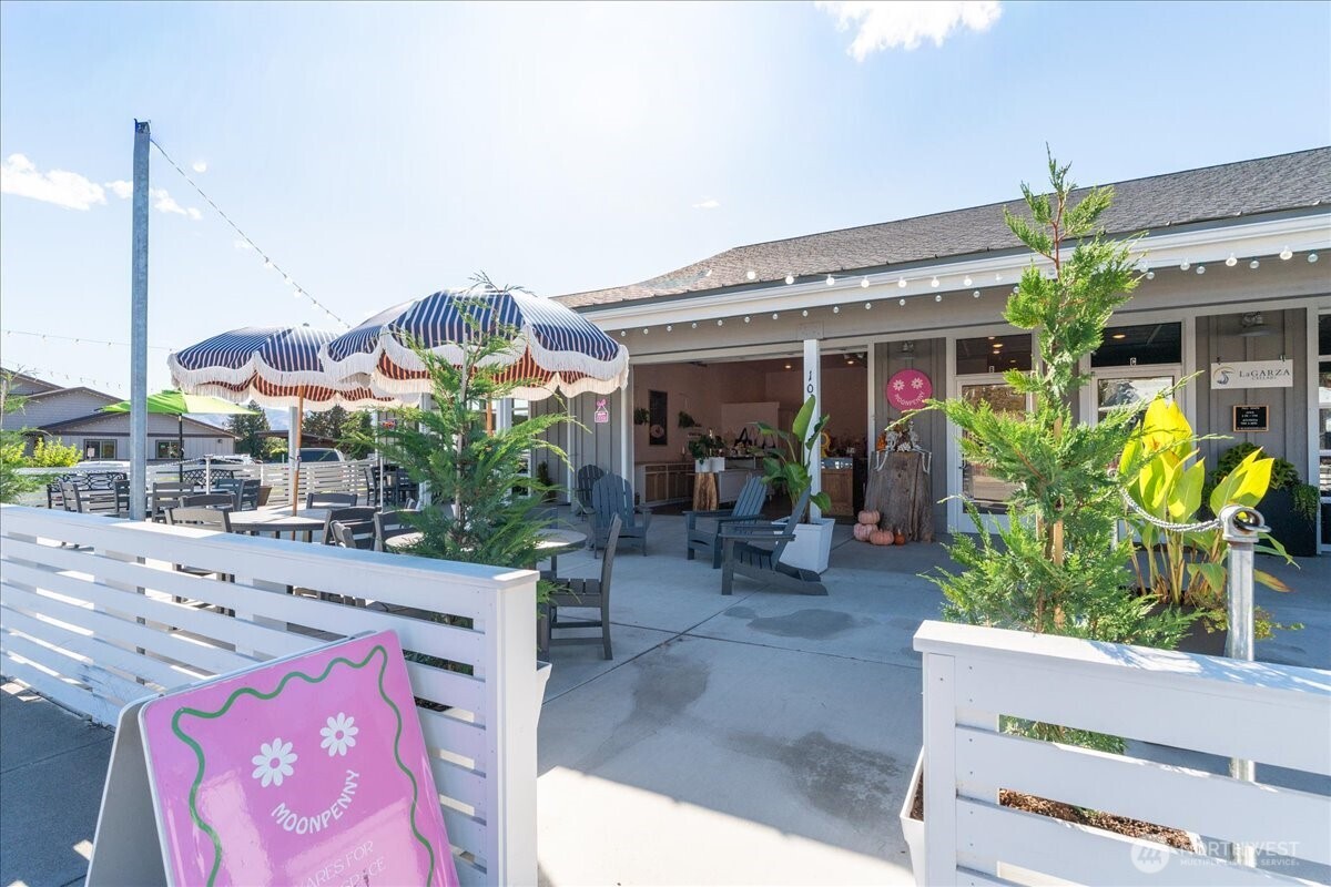 10 Wapato Point Parkway Manson WA 98831