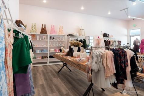 10 Wapato Point Parkway Manson WA 98831