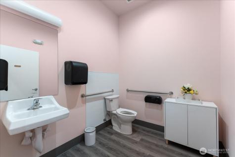 10 Wapato Point Parkway Manson WA 98831