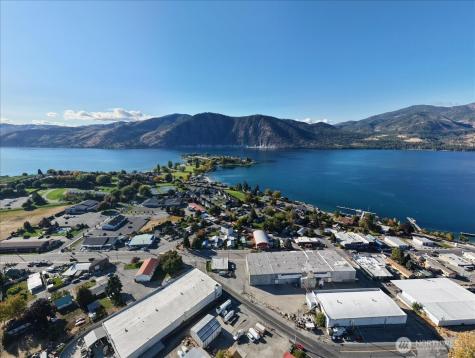 10 Wapato Point Parkway Manson WA 98831