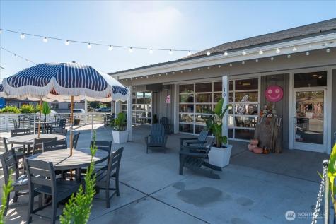 10 Wapato Point Parkway Manson WA 98831