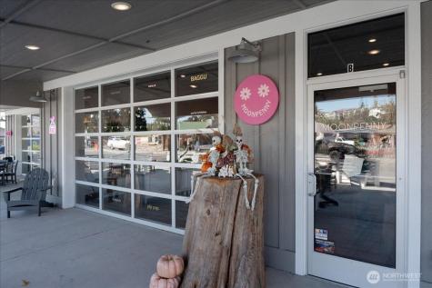 10 Wapato Point Parkway Manson WA 98831