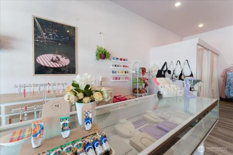 10 Wapato Point Parkway Manson WA 98831