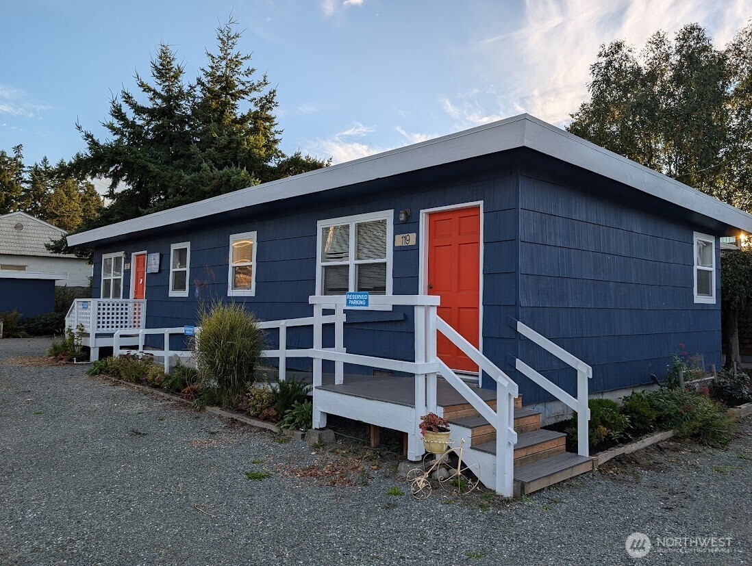 119 N 3rd Street La Conner WA 98257
