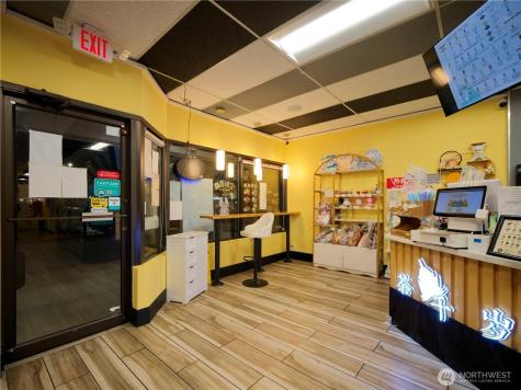 1580 NW Gilman Boulevard Issaquah WA 98027