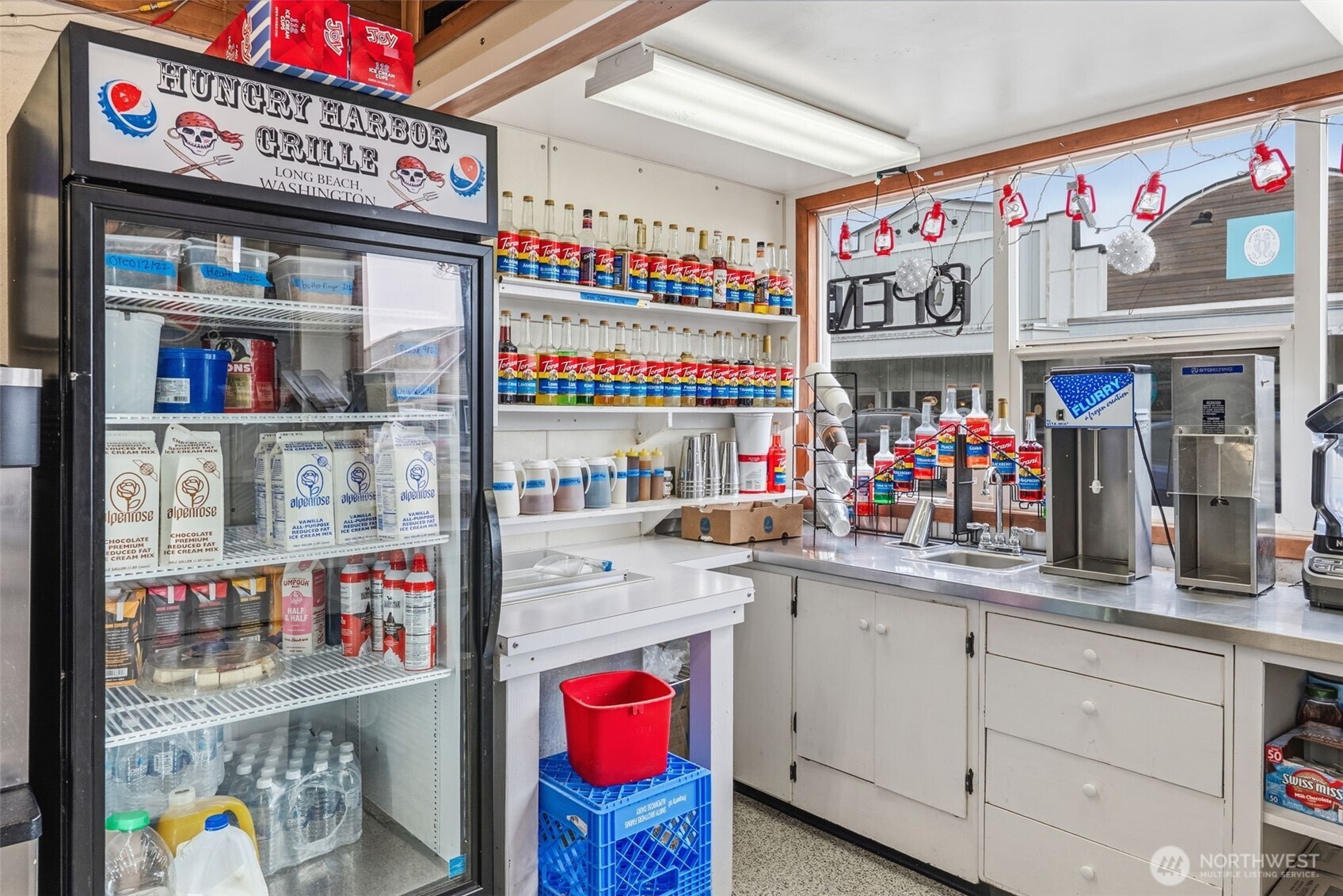 313 Pacific Avenue S Long Beach WA 98631