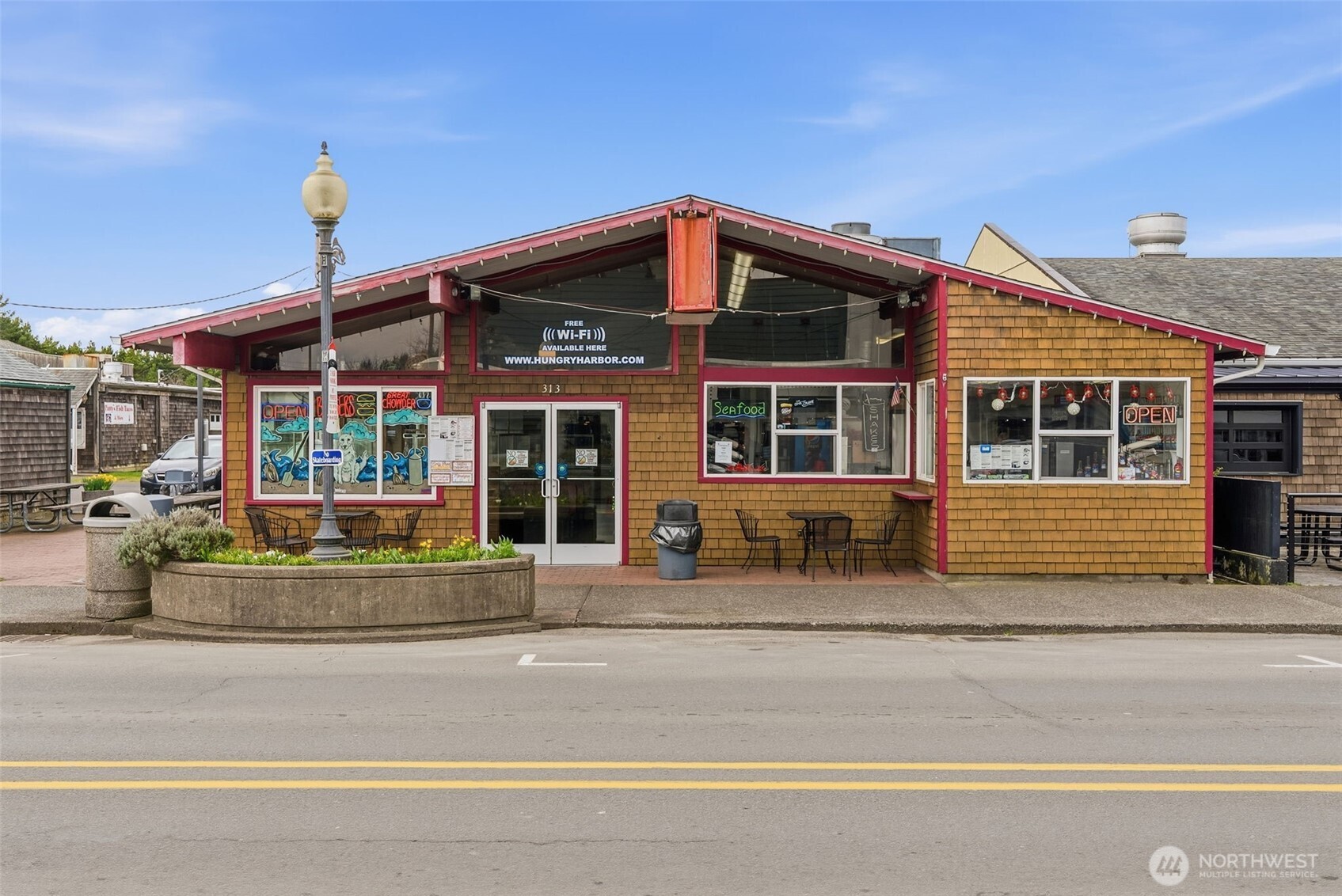 313 Pacific Avenue S Long Beach WA 98631