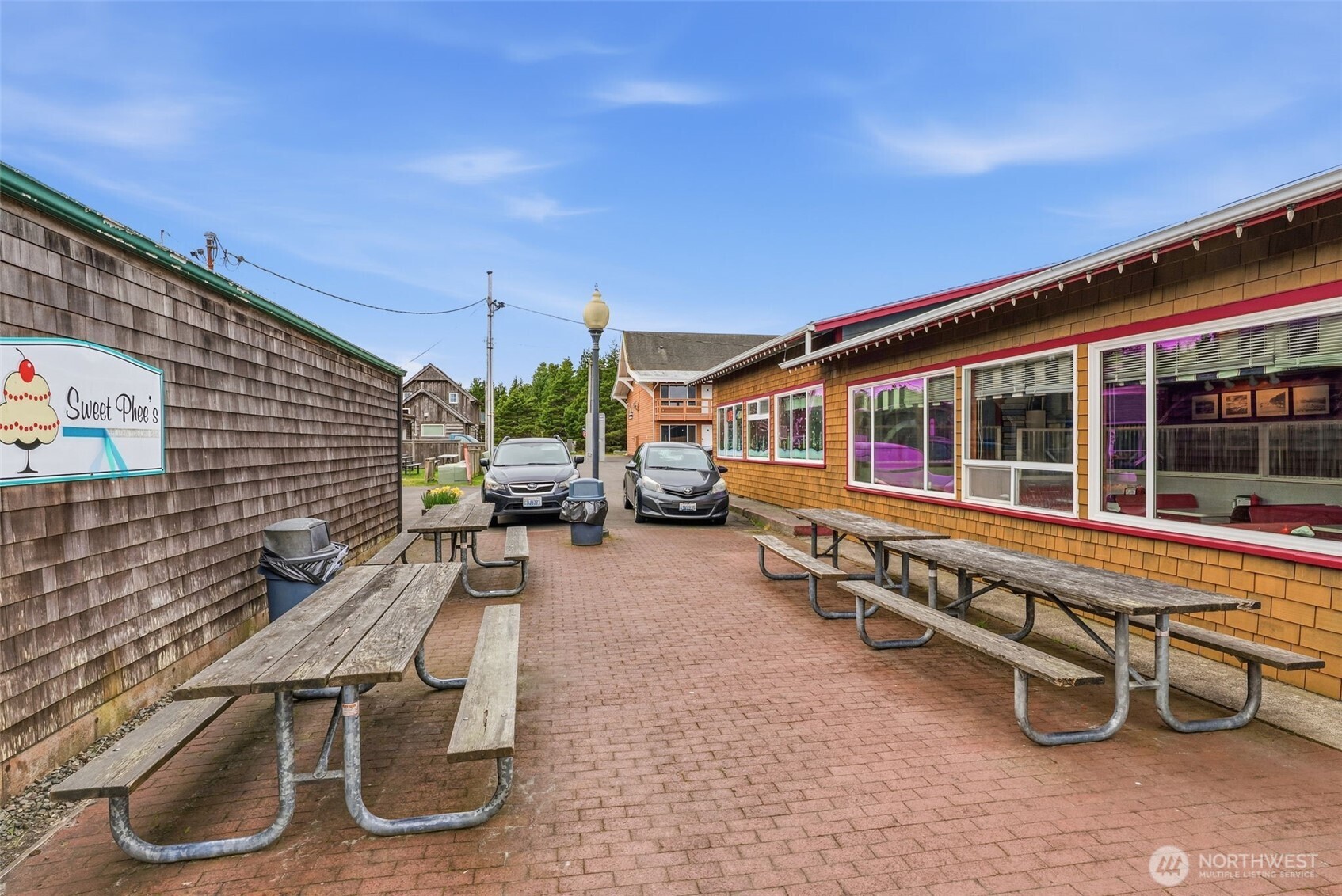 313 Pacific Avenue S Long Beach WA 98631