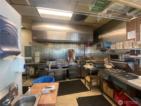 10400 Greenwood Avenue N Seattle WA 98133