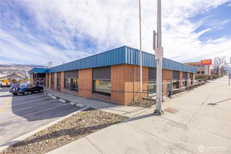 325 N Chelan Avenue Wenatchee WA 98801