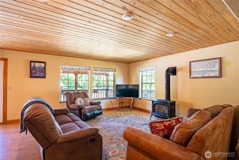 1454 Old Highway 97 Malott WA 98829