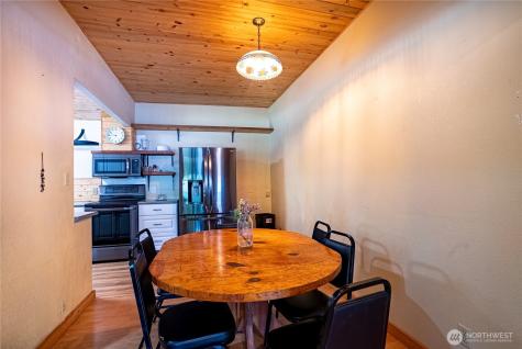 1454 Old Highway 97 Malott WA 98829