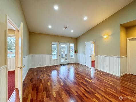 542 N Fifth Avenue Sequim WA 98382