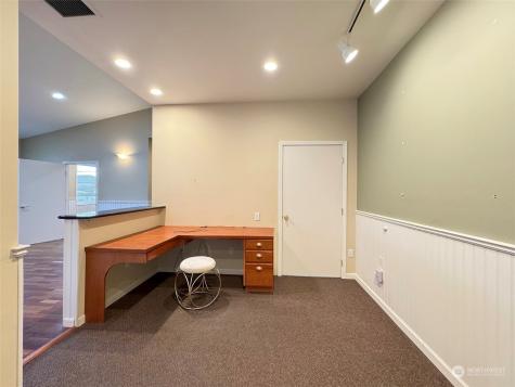 542 N Fifth Avenue Sequim WA 98382