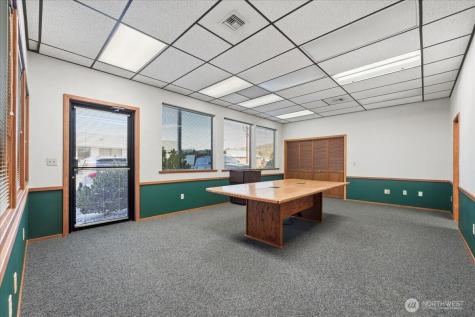 123 E Johnson Street Chelan WA 98816