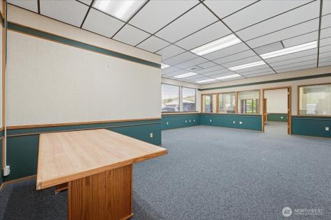 123 E Johnson Street Chelan WA 98816