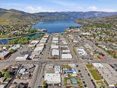 123 E Johnson Street Chelan WA 98816