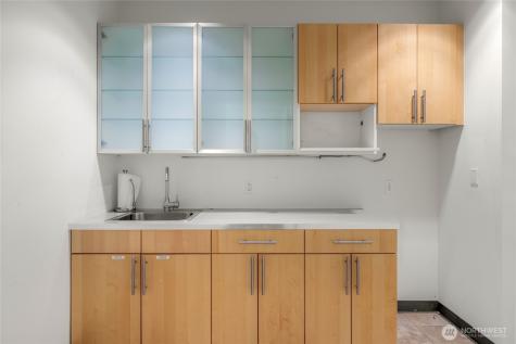 9057 Greenwood Avenue N Seattle WA 98103