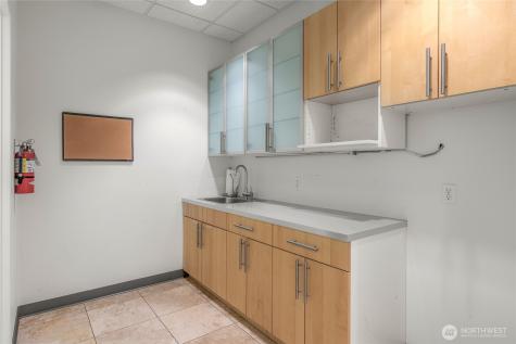 9057 Greenwood Avenue N Seattle WA 98103