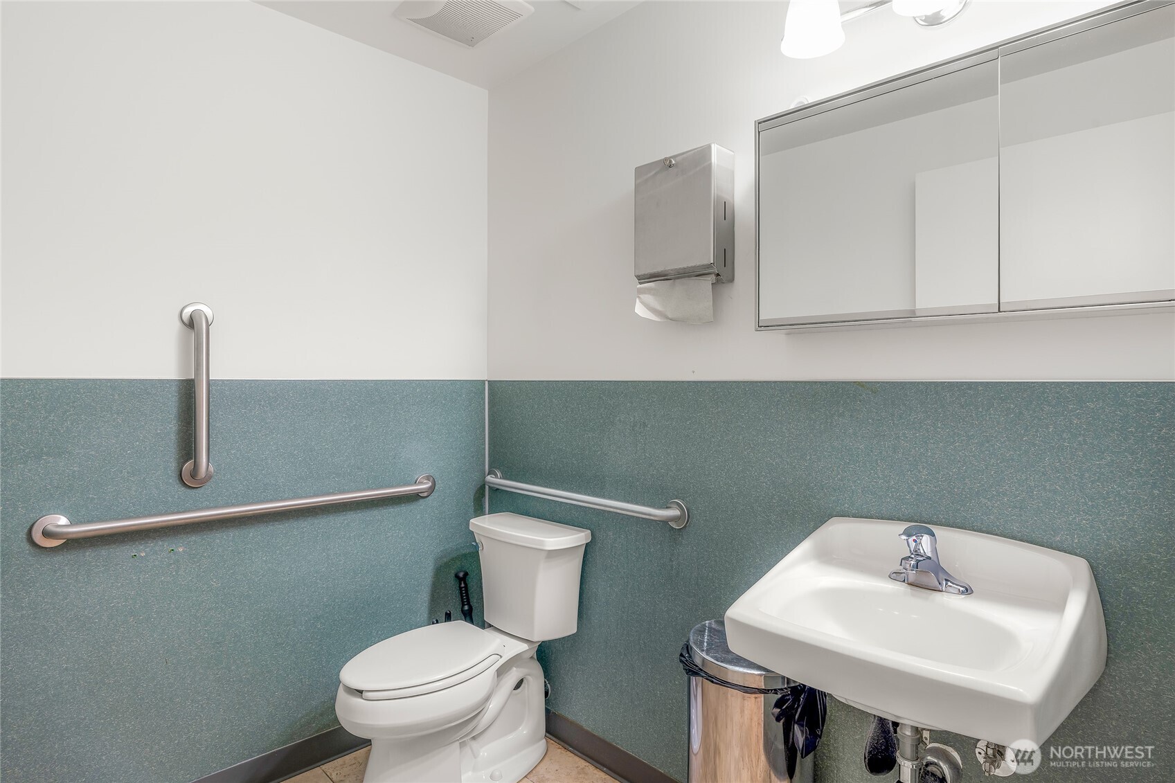 9057 Greenwood Avenue N Seattle WA 98103