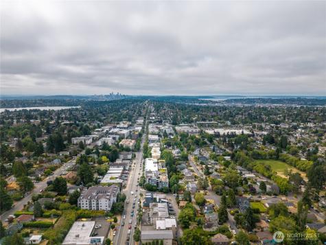 9057 Greenwood Avenue N Seattle WA 98103