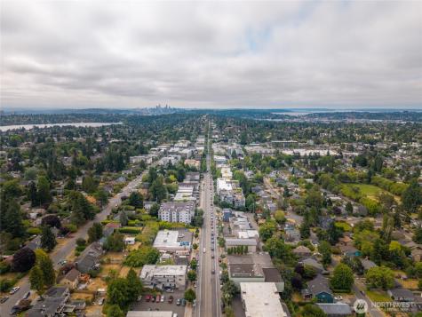 9057 Greenwood Avenue N Seattle WA 98103