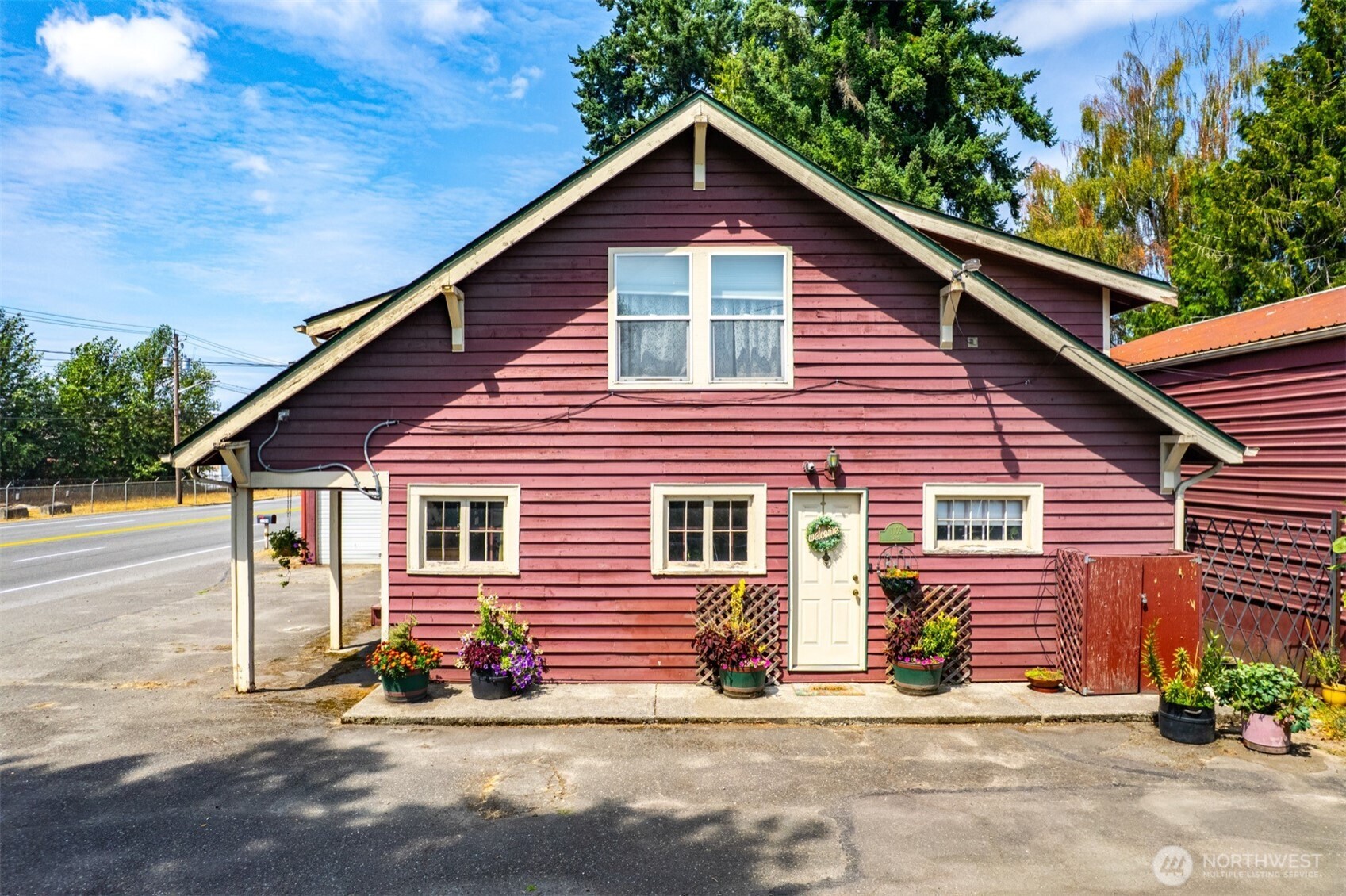 1109 Valley Avenue NW Puyallup WA 98371